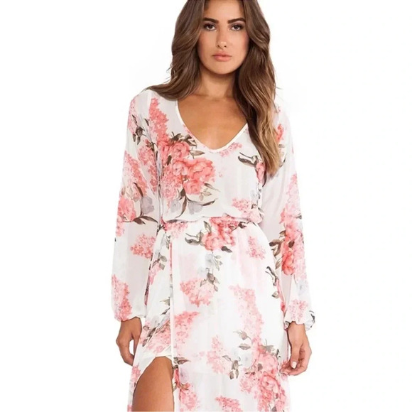 Show Me Your MuMu Jocelyn Maxi Blossom Blush Dress. - Picture 3 of 8